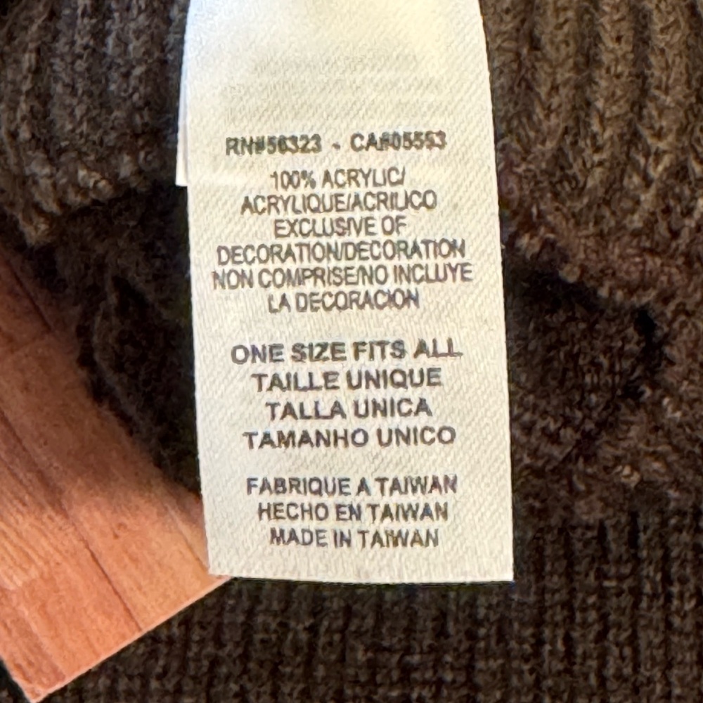 Nike Brown Knit Gloves, Scarf and hat with Subtle Branding - Picture 5 of 6